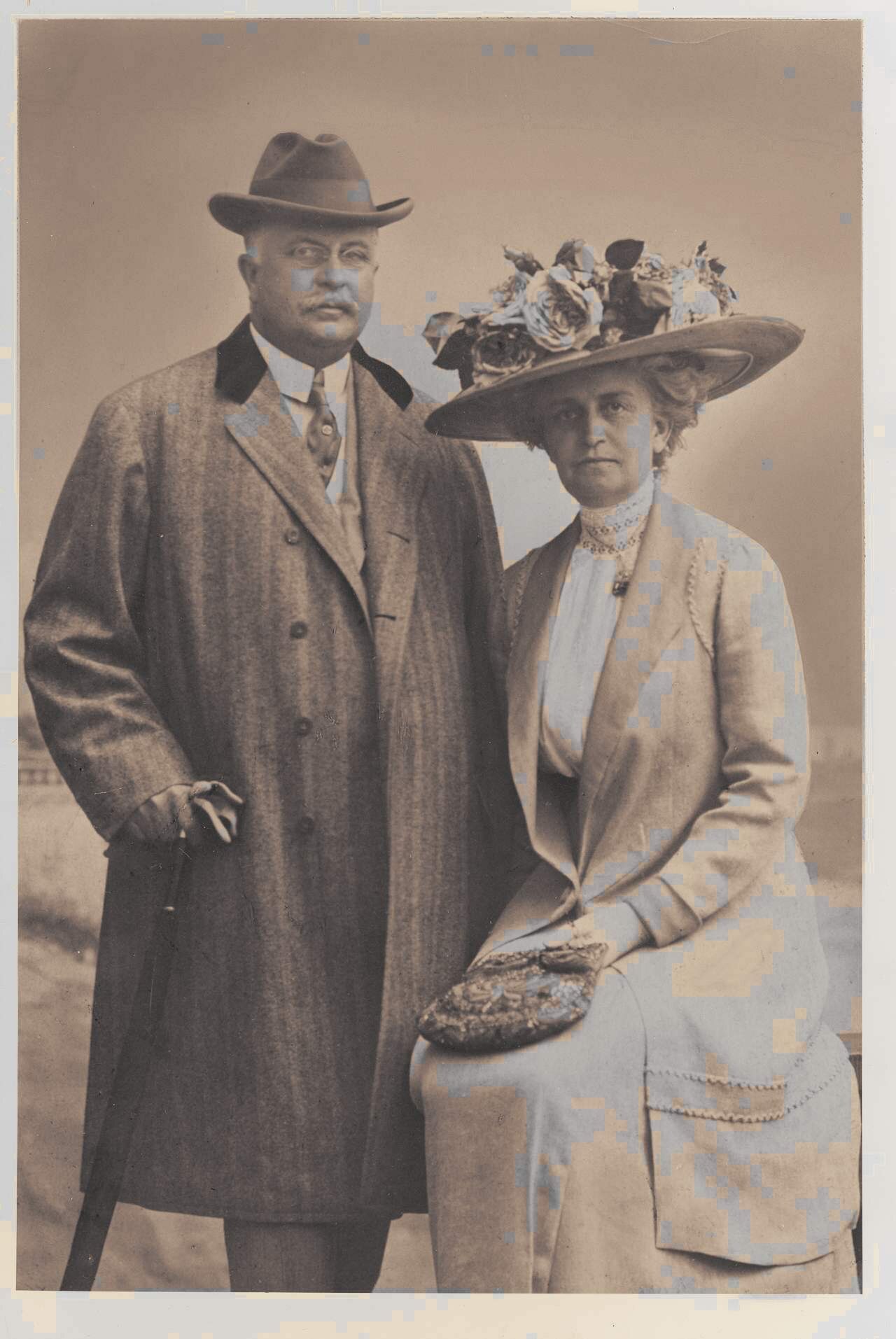 Edward and Florence Libbey.jpg