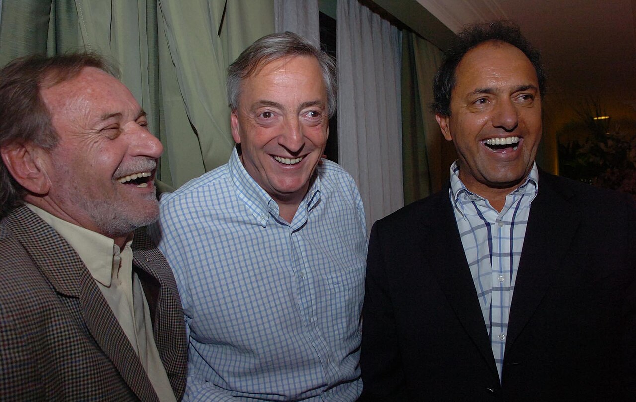 Daniel Scioli, Néstor Kirchner y Alberto Balestrini.jpg