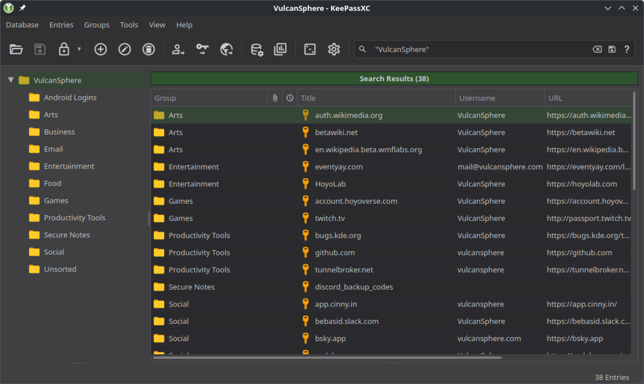 KeePassXC 2.7.10 entries screenshot.webp