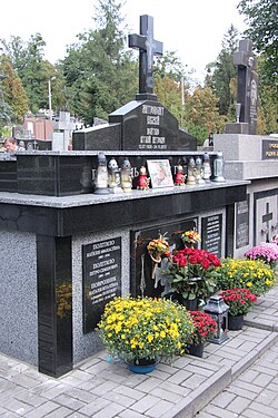 Tomb of the Politylo family. Yaniv cemetery.