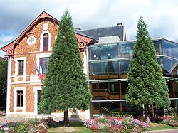 The town hall in Viroflay