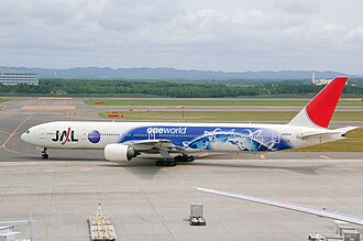 Japan Airlines Boeing 777 in special Oneworld livery in 2007