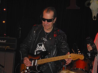 Wray performing in July 2005