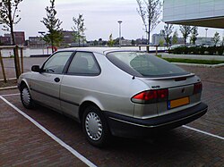 Saab 900i 3-door (rear)