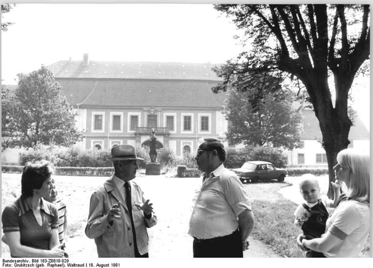 Bundesarchiv Bild 183-Z0818-029, Besuch des Gestüts Graditz.jpg