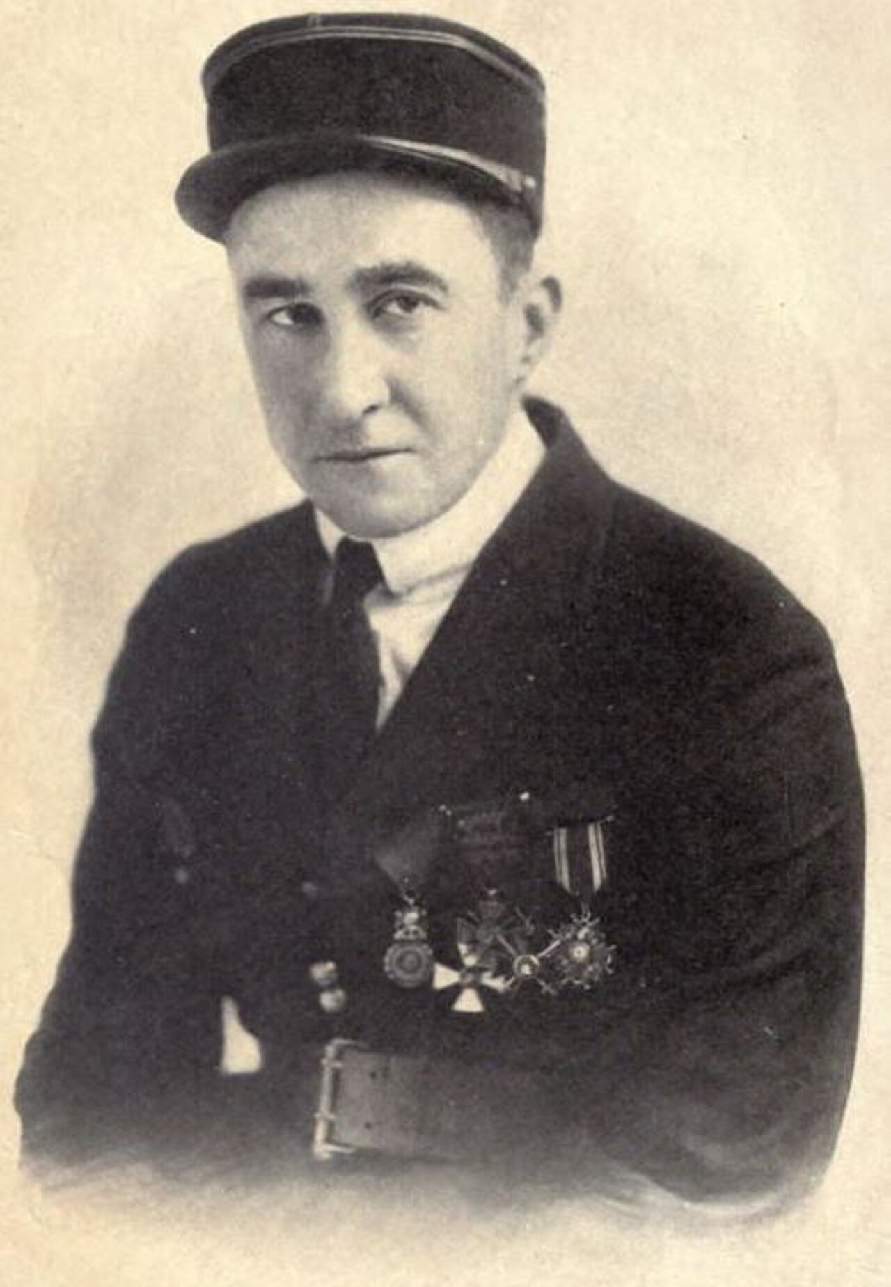 Bert Hall - 1918 Book.jpg