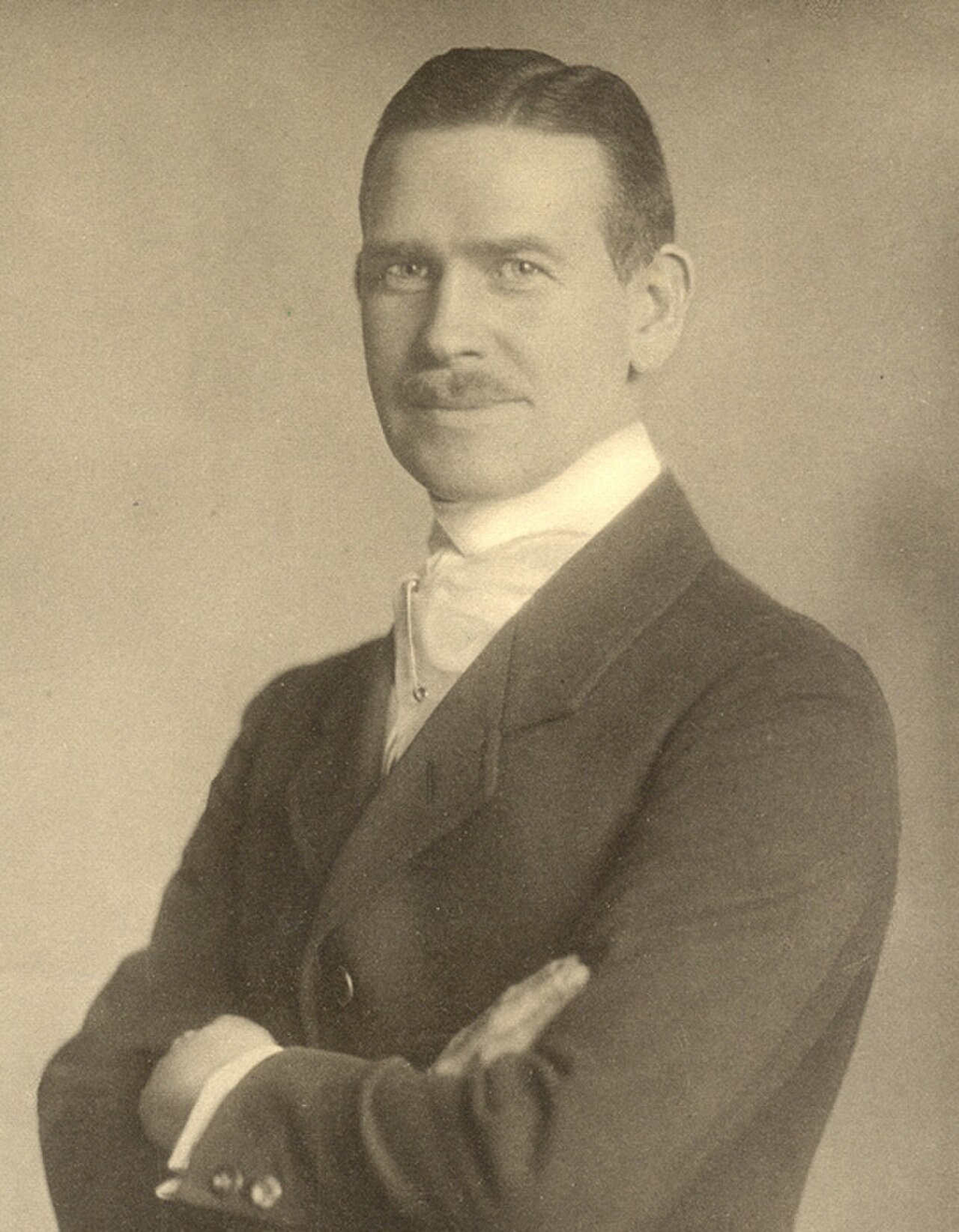 Ragnar Olson.jpg