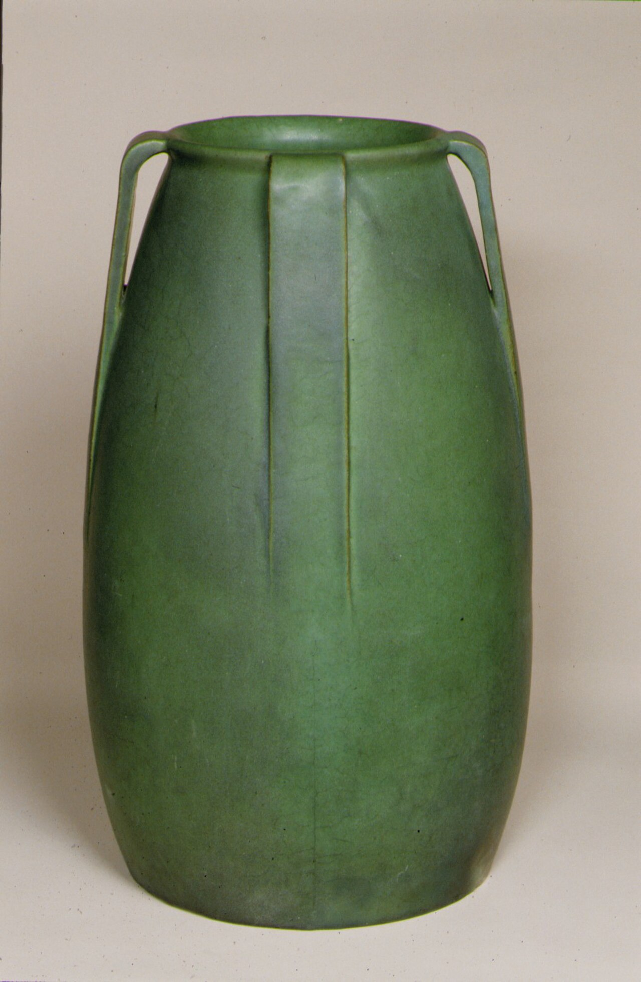 Vase MET ADA5234.jpg