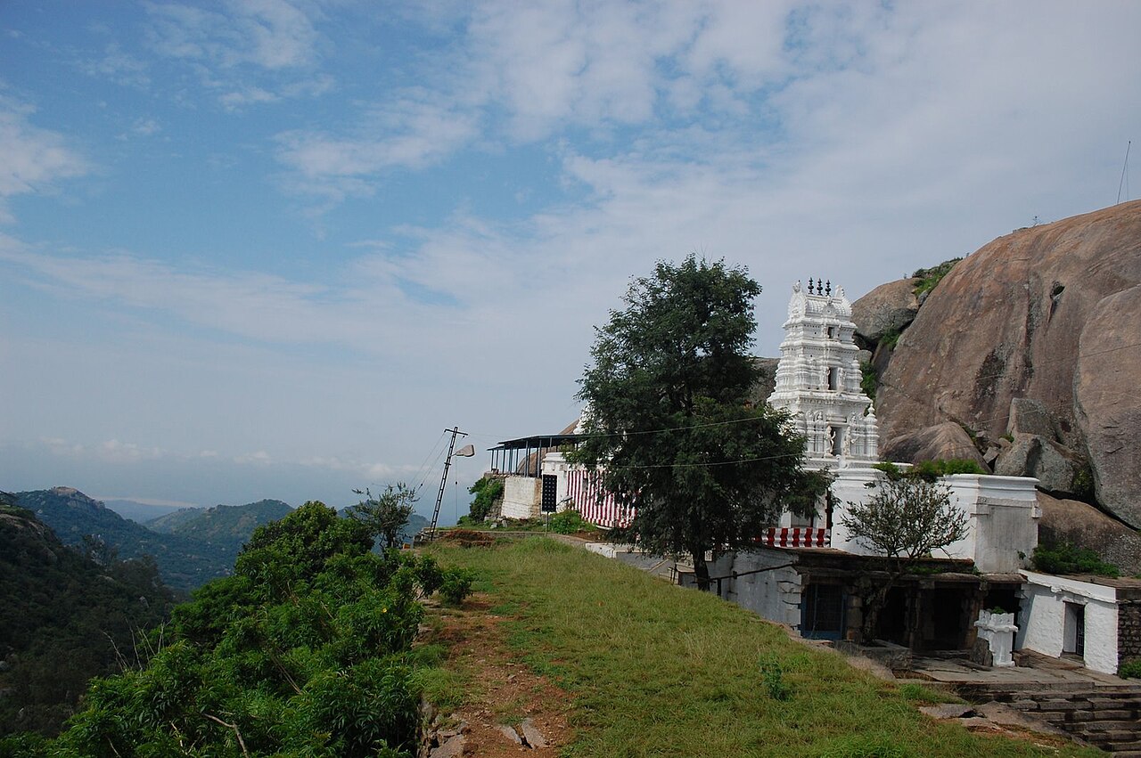 Yoga Narasimha Temple Devarayanadurga.JPG