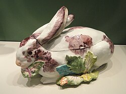 Tureen, depicting a rabbit, Chelsea porcelain, England, porcelain with enamel