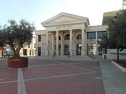 The town hall in Le Soler