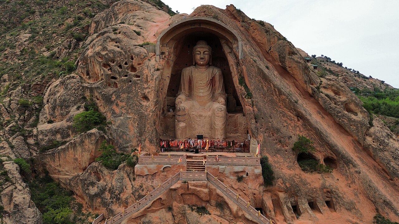 Xumishan Grottoes 98.jpg