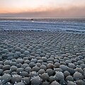 Ball ice
