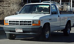 1991-only facelifted Dodge Dakota with sealed-beam headlights