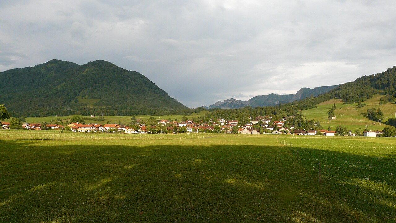 Halblech - Buching v W, Abendsonne.jpg