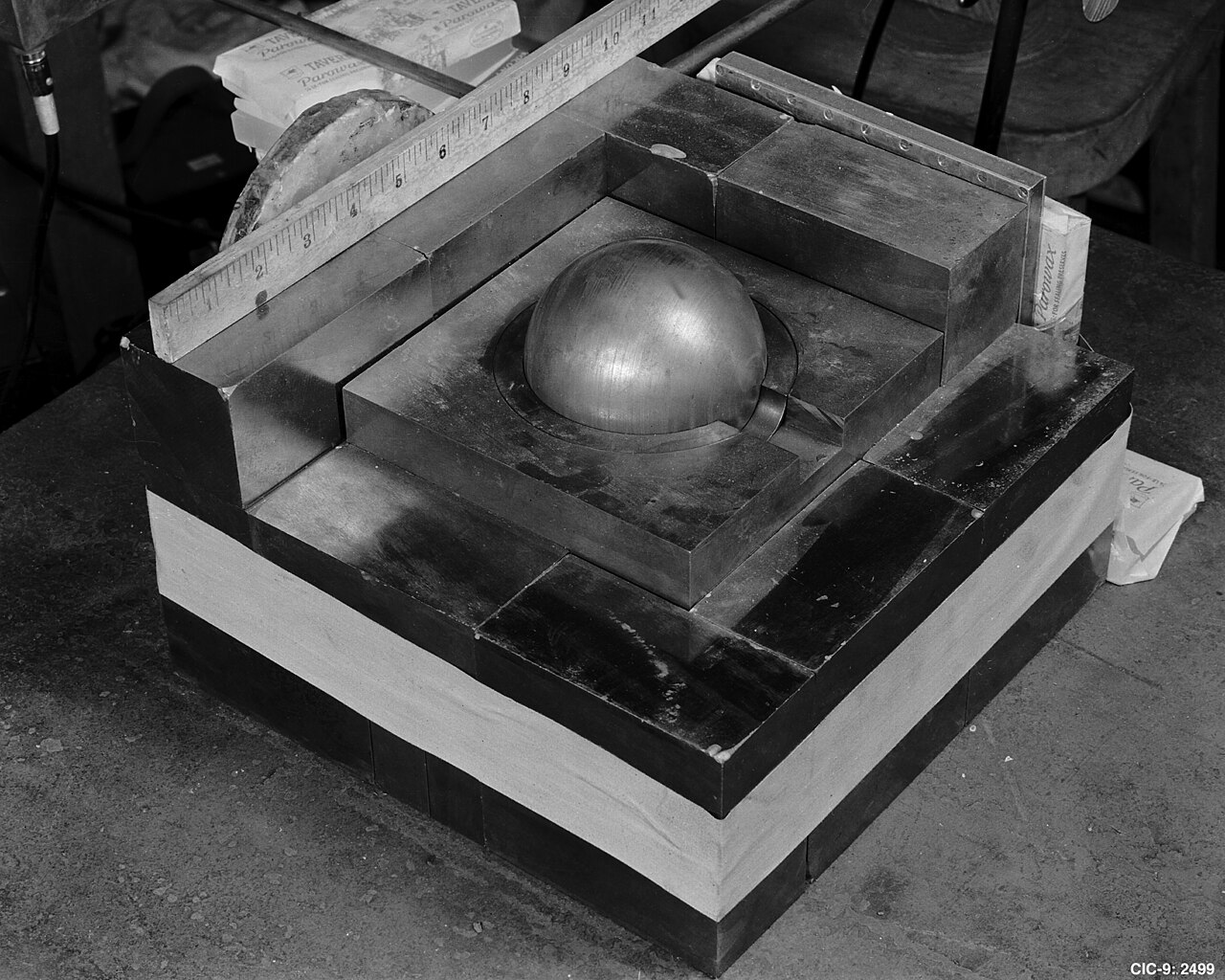 Partially-reflected-plutonium-sphere.jpeg