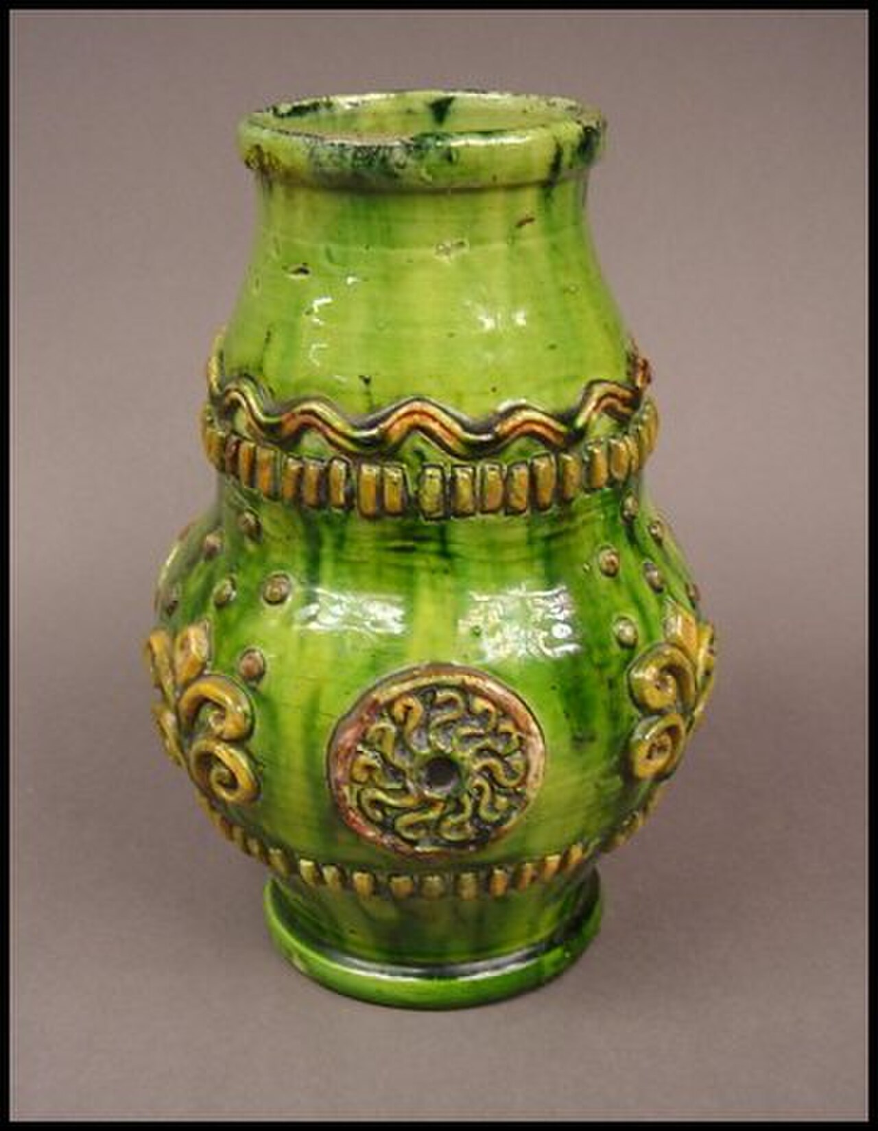 Castle Hedingham Vase.jpg