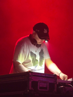 Umru opening for underscores in 2026