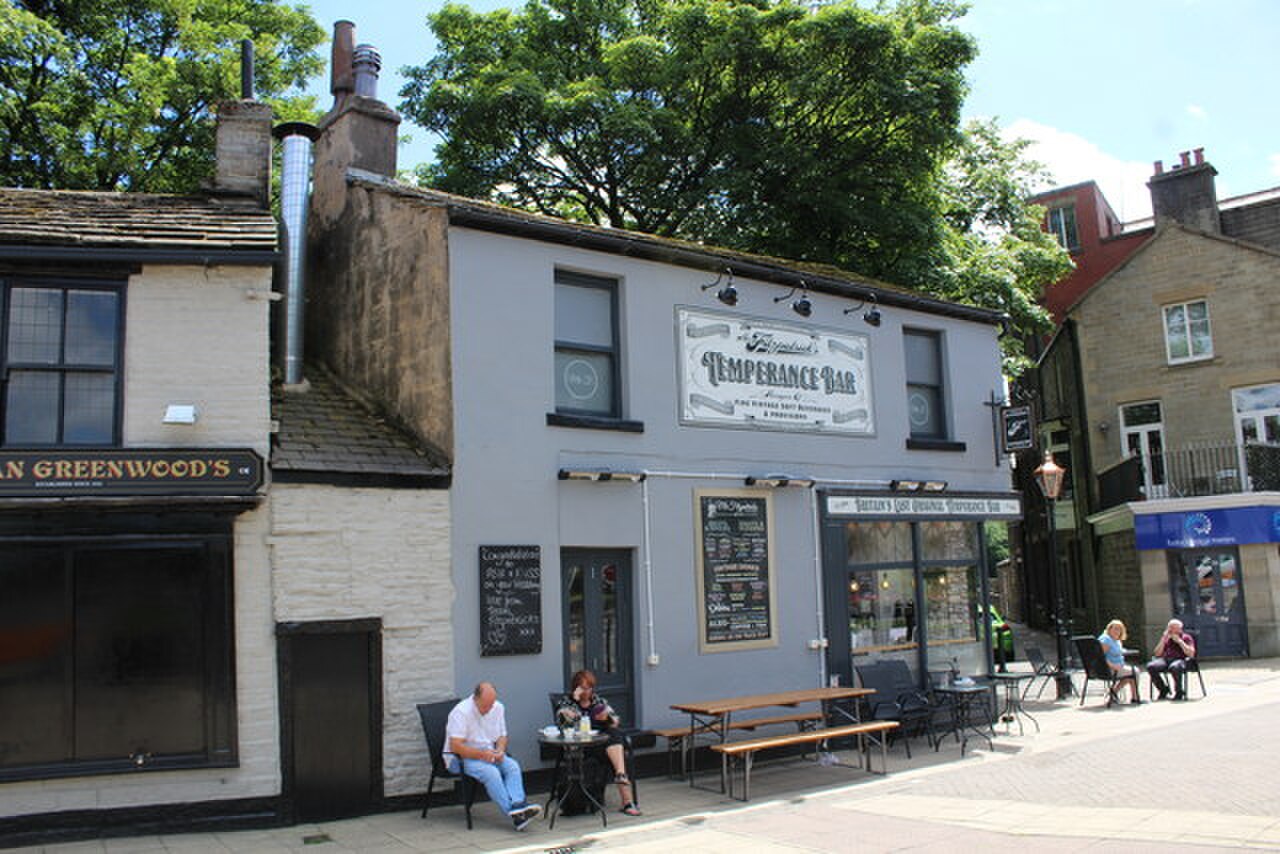 Mr Fitzpatrick's in Rawtenstall - geograph.org.uk - 5447991.jpg