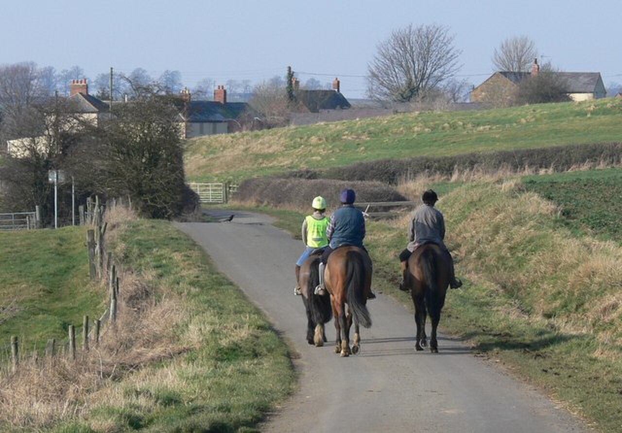 Horse riders approaching Marefield Leicestershire.jpg