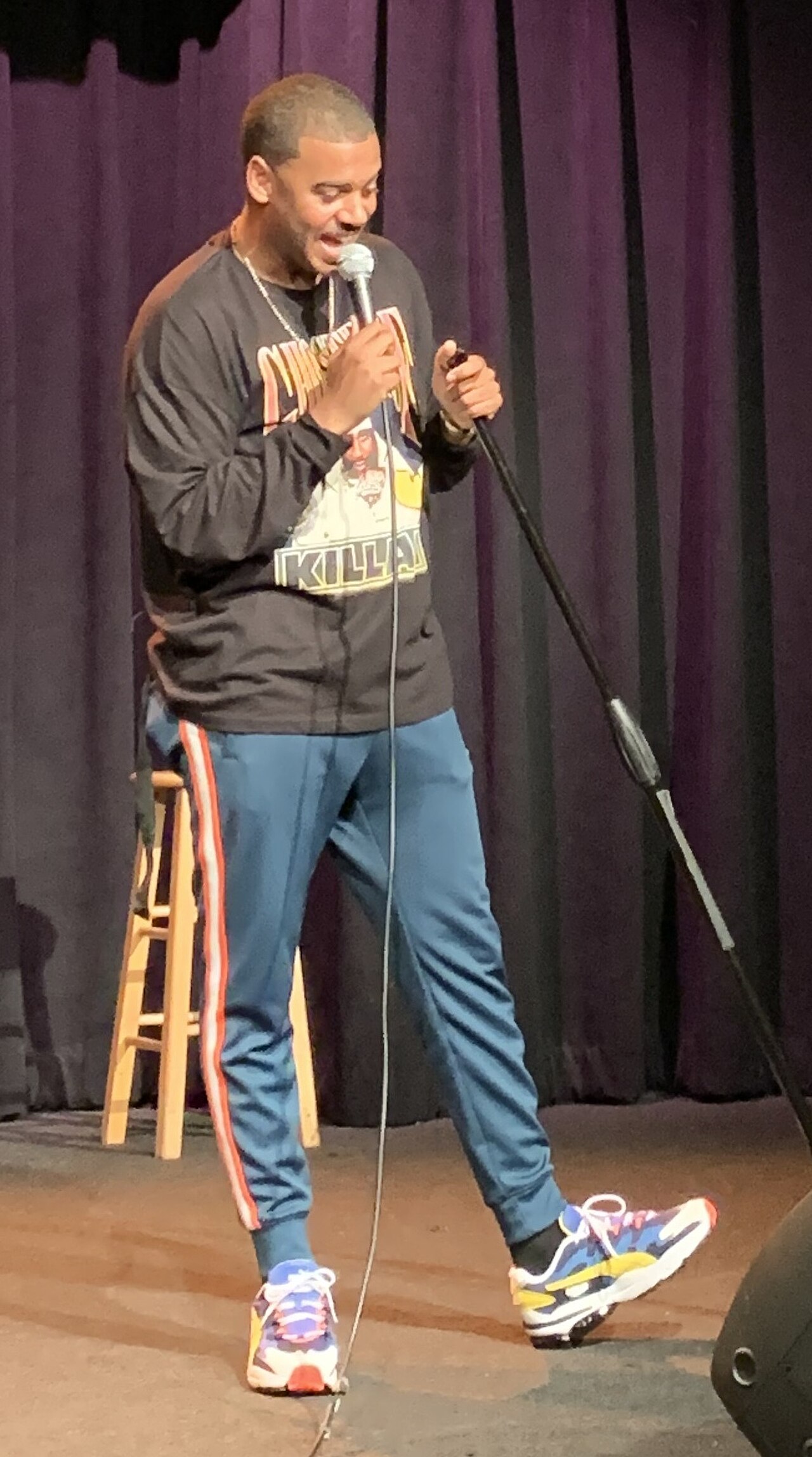 Zack Fox stand up (cropped).jpg