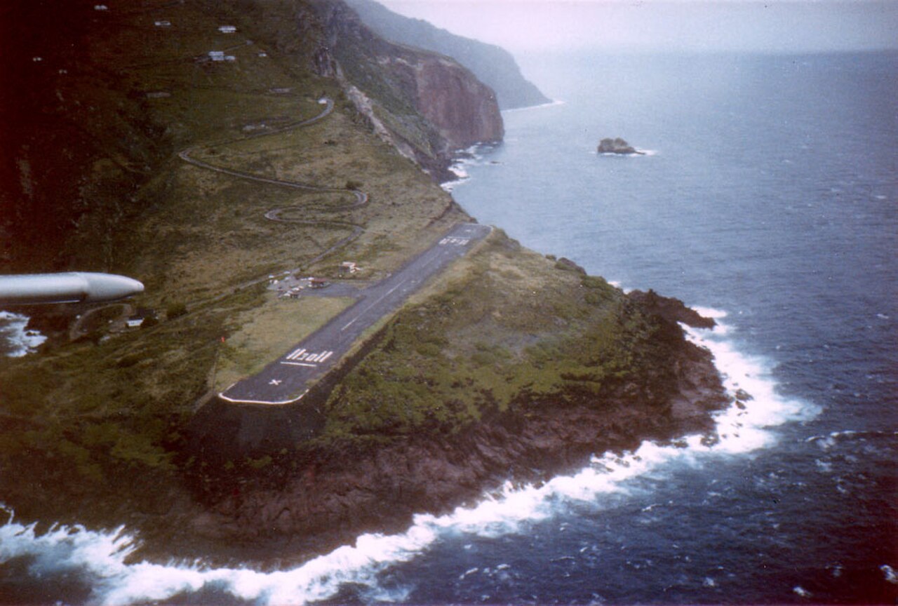 Saba airport.jpg