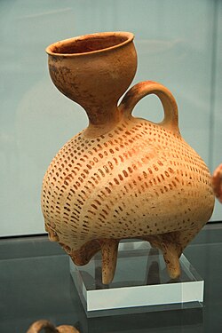 Ceramic rhyton in the form of a hedgehog. Mycenaean. 14th–13th century BCE