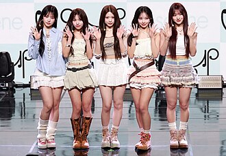 Rescene in February 2025 *From left to right: Liv, May, Zena, Woni, and Minami