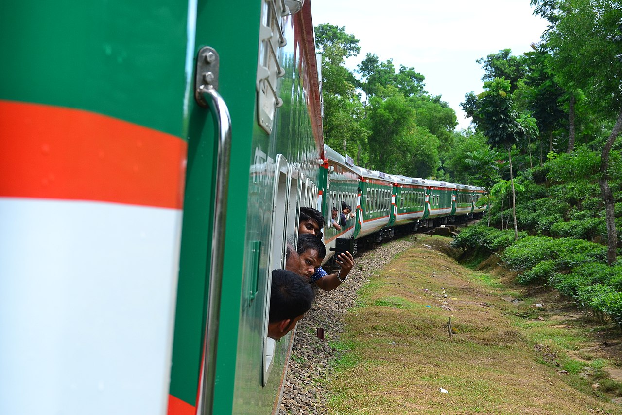 Parabat Express 1.jpg