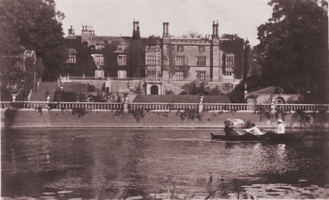 DrakeloweHall.jpg