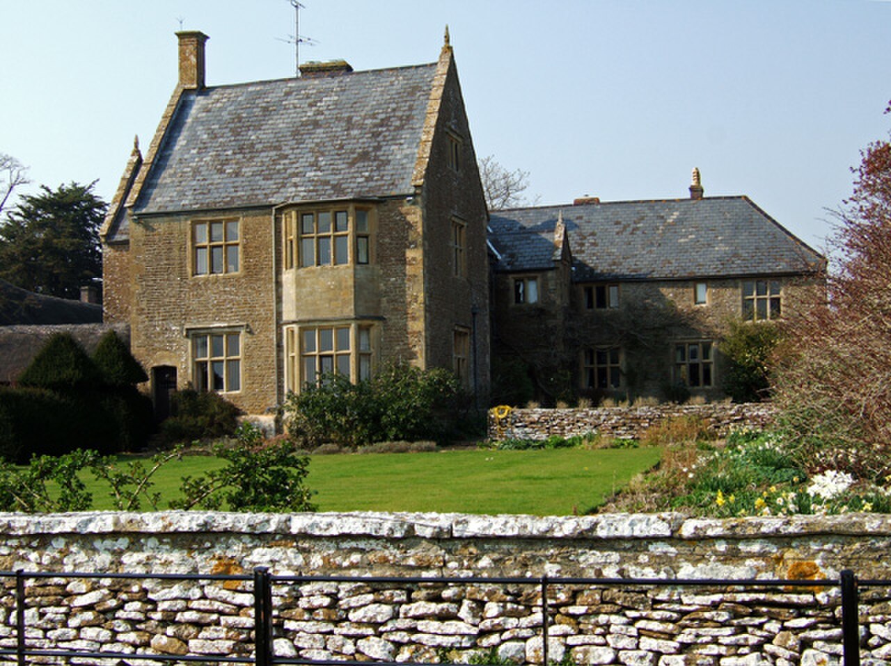 Folke Manor House - geograph.org.uk - 386238.jpg