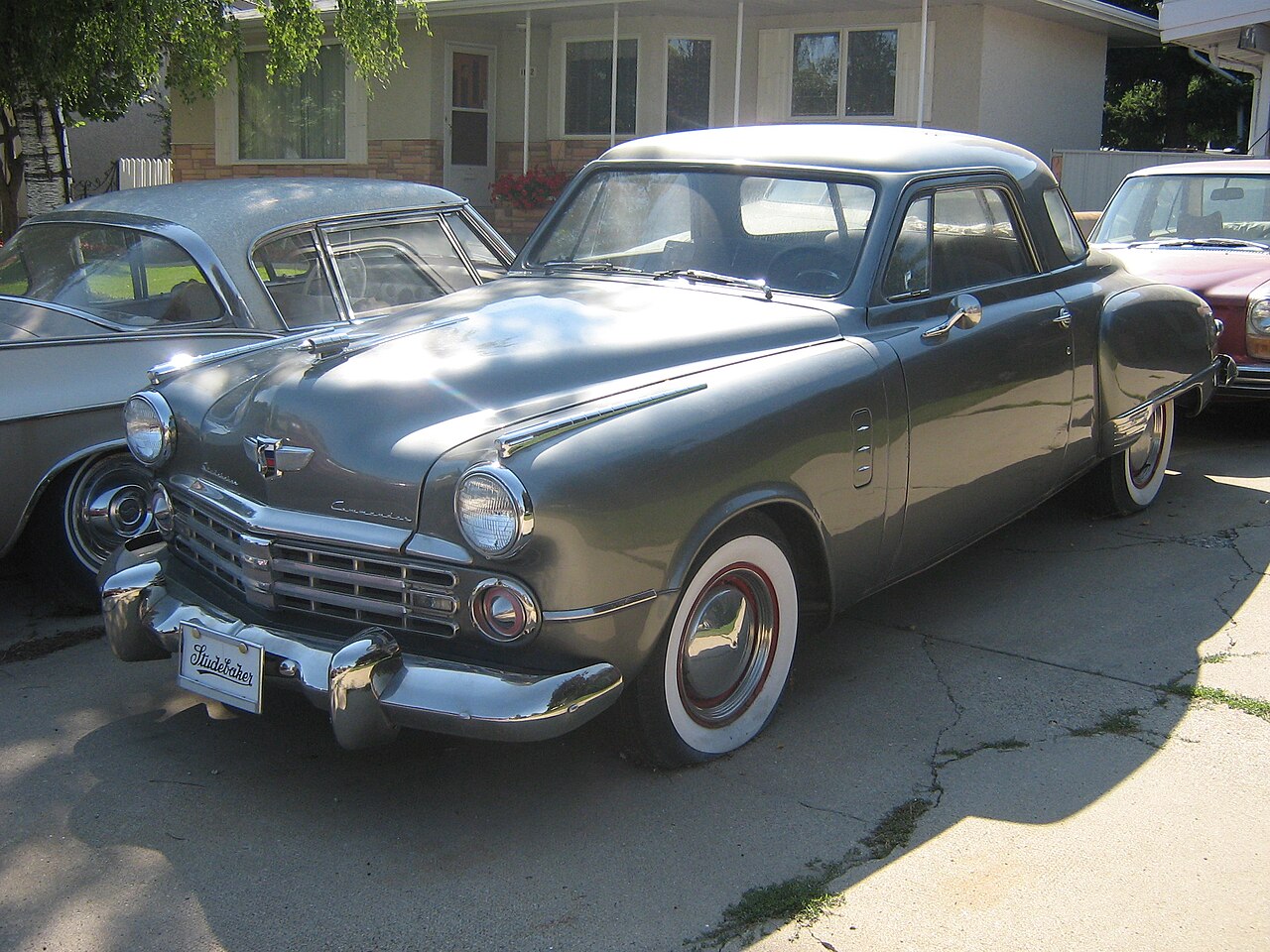 1947 Studebaker Commander (2776356038).jpg