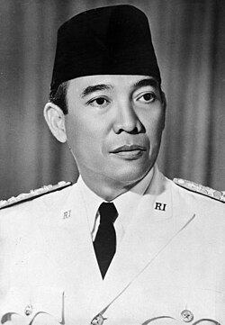 Official portrait of Sukarno