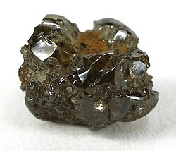 mixed clump of both gem and non-gem grade (bort) particles