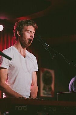 Belle performing at the Gramophone in St. Louis, October 2013