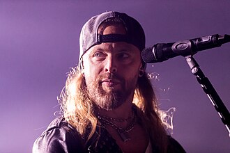 Tuck performing at Alpen Flair in 2023
