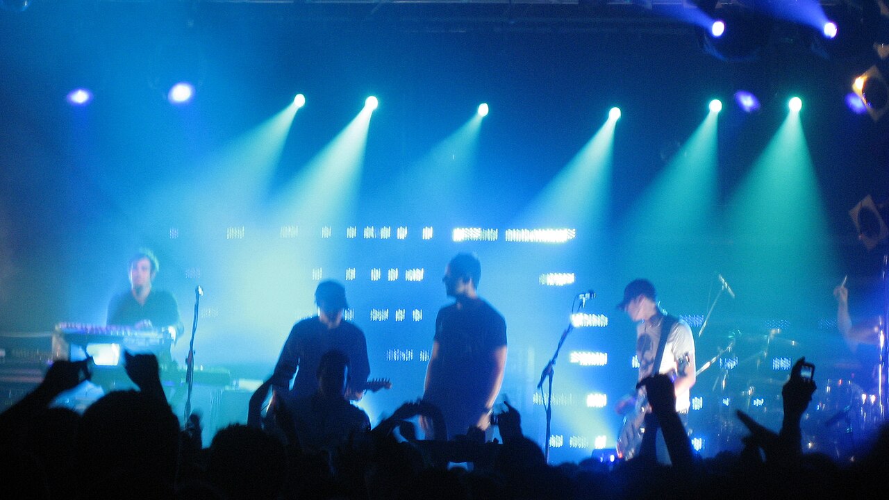 Pendulum Live Electric 2007.jpg
