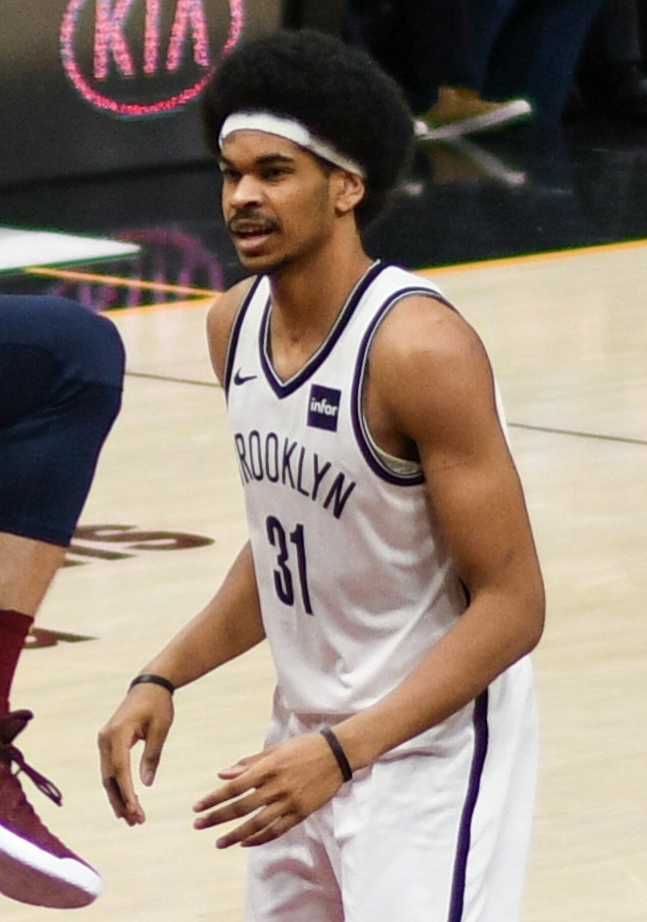 Jarrett Allen 2018.jpg