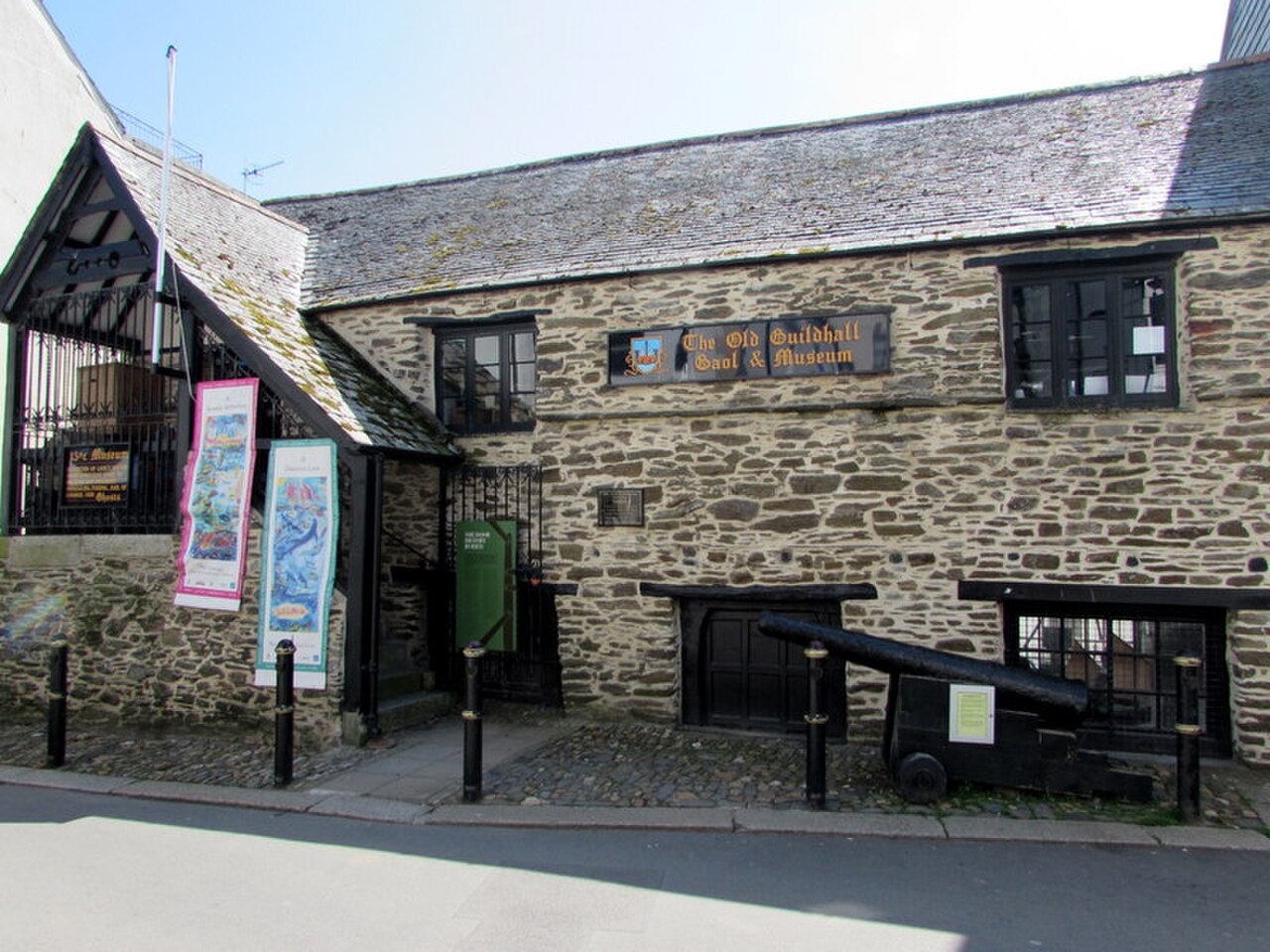 Old Guildhall Gaol & Museum, Higher Market Street, East Looe (geograph 5796269).jpg