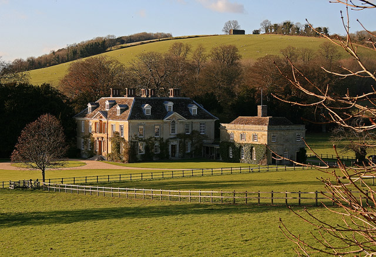 Stepleton House - geograph.org.uk - 618699.jpg