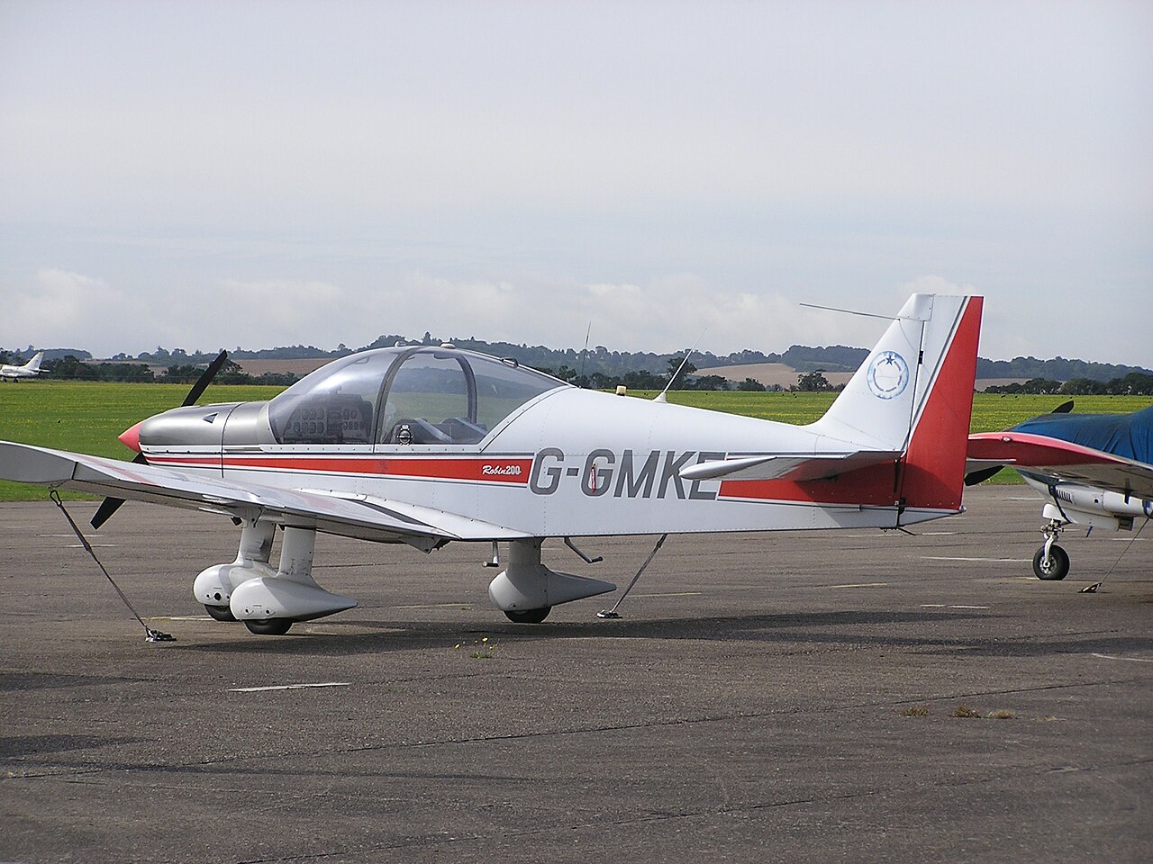 Robin HR200 120B.JPG