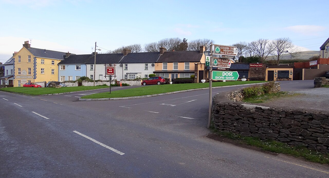 Dingle-Ventry-Center-2012.JPG