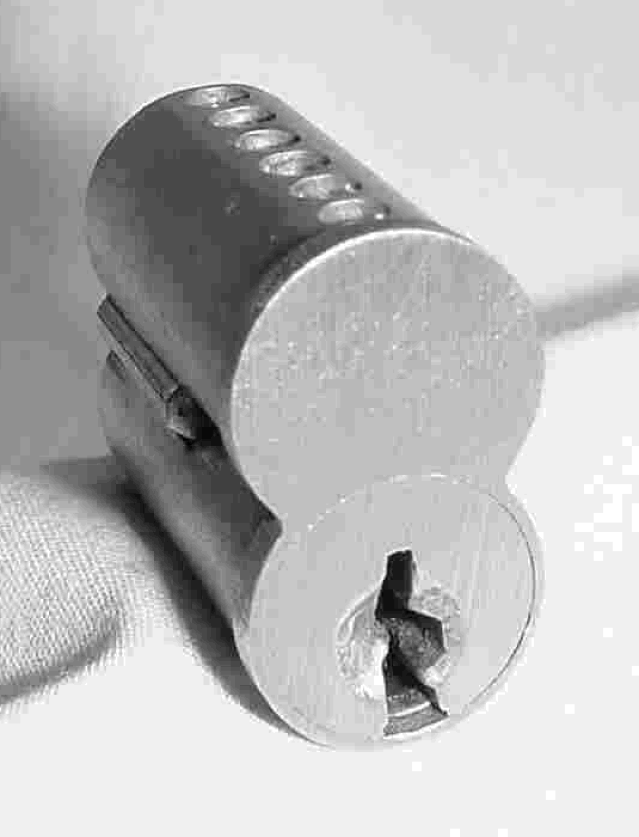 Small Format Interchangeable Core Lock.gif