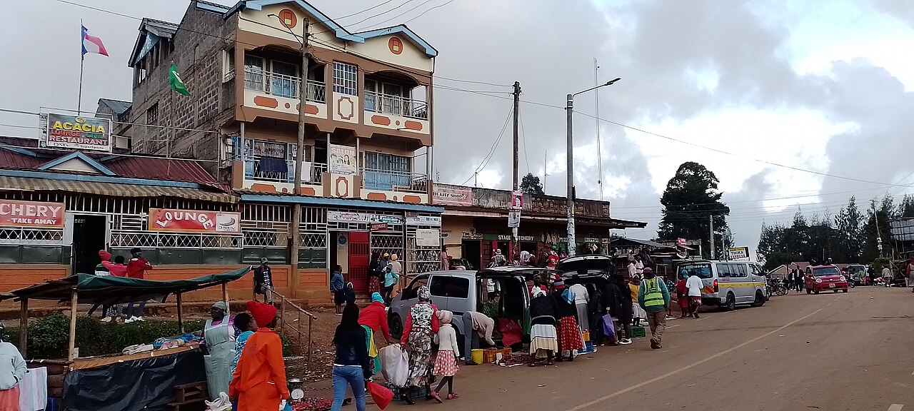 Mununga towards gacharage.jpg