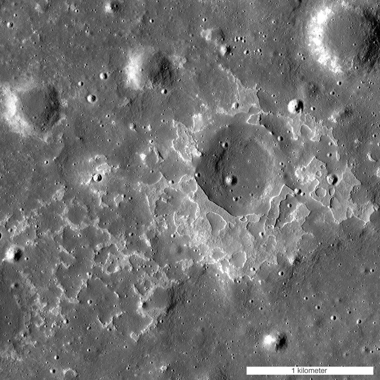14284-Moon-Maskelyne-LRO-20141012.jpg