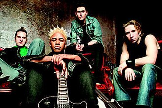 Splender in 2002 (L–R: Jonathan Svec, Waymon Boone, James Cruz and Marc Slutsky)