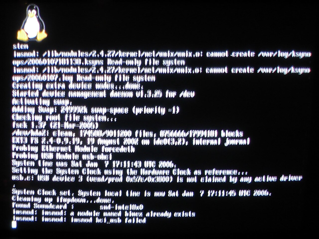 Linux Booting on Xbox screenshot.JPG
