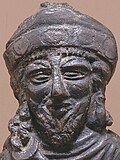 statue portrait