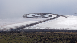 Robert Smithson, Spiral Jetty from atop Rozel Point, 2005.