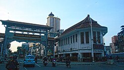 Glodok Pancoran paifang gate